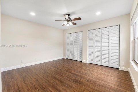 Townhouse in Boca Raton, Florida 3 bedrooms, 134.62 sq.m. № 2076232 - photo 15