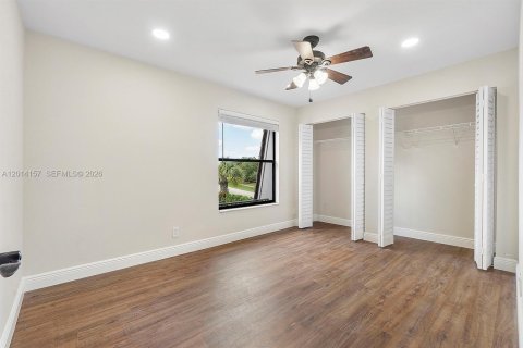 Townhouse in Boca Raton, Florida 3 bedrooms, 134.62 sq.m. № 2076232 - photo 14