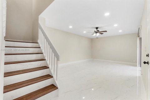 Townhouse in Boca Raton, Florida 3 bedrooms, 134.62 sq.m. № 2076232 - photo 4