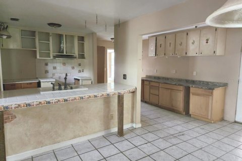 House in Alachua, Florida 3 bedrooms, 258.08 sq.m. № 1798663 - photo 11