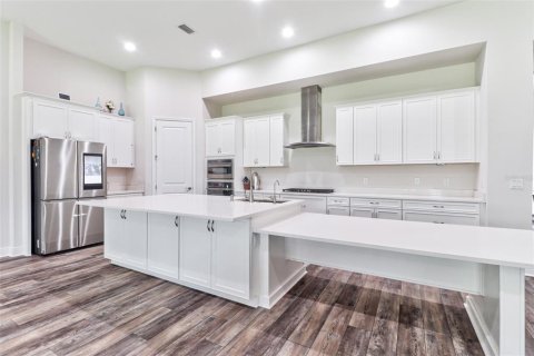 House in Odessa, Florida 4 bedrooms, 317.54 sq.m. № 2379250 - photo 7