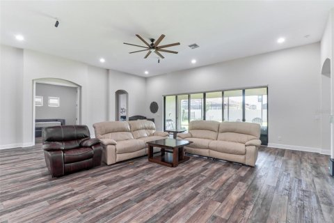 House in Odessa, Florida 4 bedrooms, 317.54 sq.m. № 2379250 - photo 5