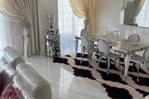 Condo in Bal Harbour, Florida, 2 bedrooms  № 1936148 - photo 8