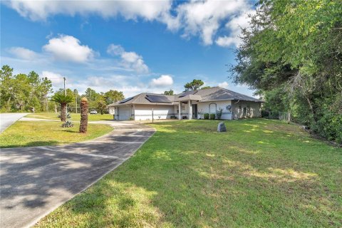 House in Williston, Florida 3 bedrooms, 164.62 sq.m. № 1876452 - photo 1