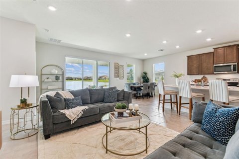 House in Wesley Chapel, Florida 4 bedrooms, 191.1 sq.m. № 1847900 - photo 4