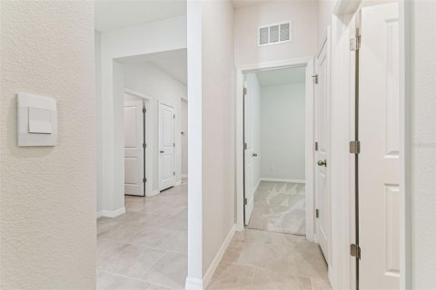 House in Wesley Chapel, Florida 4 bedrooms, 191.1 sq.m. № 1847900 - photo 24