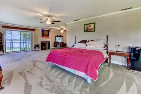 House in DeLand, Florida 5 bedrooms, 552.4 sq.m. № 1675292 - photo 25