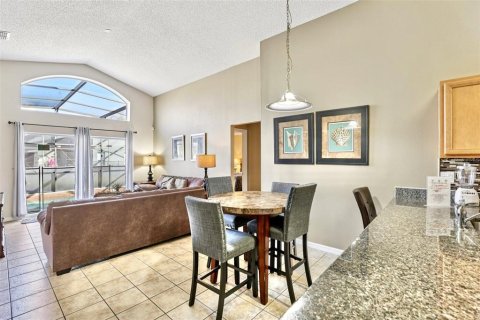Villa ou maison à vendre à Kissimmee, Floride: 5 chambres, 180.23 m2 № 2224396 - photo 23