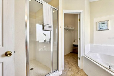 Villa ou maison à vendre à Kissimmee, Floride: 5 chambres, 180.23 m2 № 2224396 - photo 29