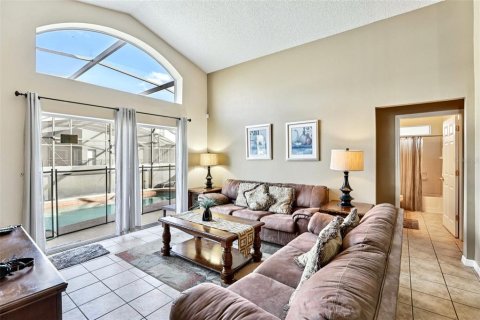 Villa ou maison à vendre à Kissimmee, Floride: 5 chambres, 180.23 m2 № 2224396 - photo 3