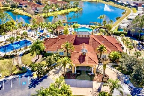 Villa ou maison à vendre à Kissimmee, Floride: 5 chambres, 180.23 m2 № 2224396 - photo 2
