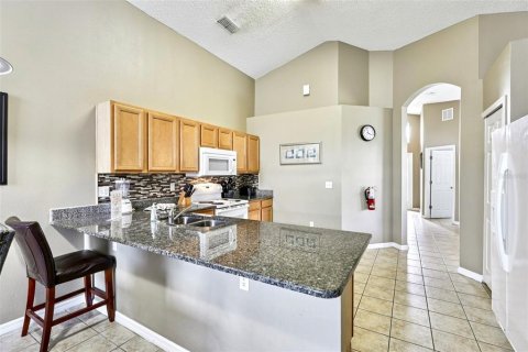 Villa ou maison à vendre à Kissimmee, Floride: 5 chambres, 180.23 m2 № 2224396 - photo 20