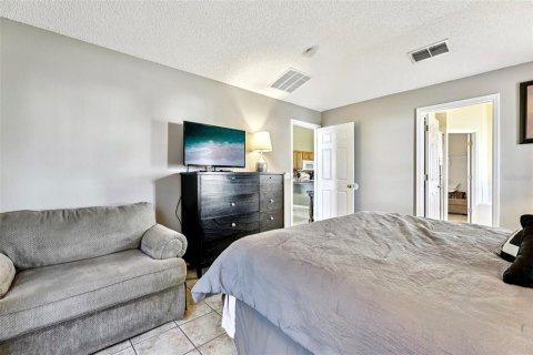 Villa ou maison à vendre à Kissimmee, Floride: 5 chambres, 180.23 m2 № 2224396 - photo 27