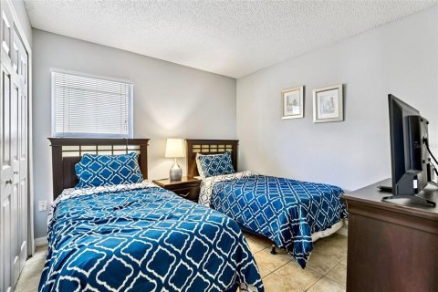 Villa ou maison à vendre à Kissimmee, Floride: 5 chambres, 180.23 m2 № 2224396 - photo 11