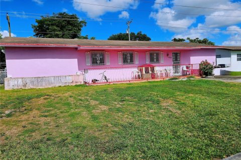 Casa en venta en Miami, Florida, 3 dormitorios, 184.04 m2 № 2001677 - foto 3