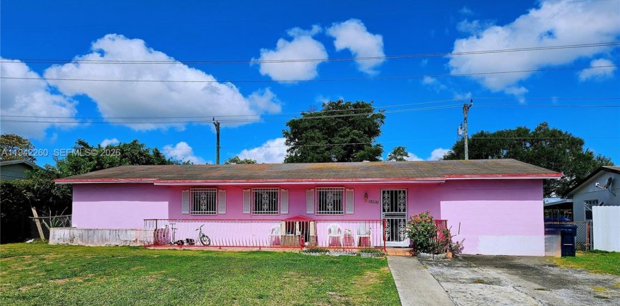 Casa en Miami, Florida 3 dormitorios, 184.04 m2 № 2001677