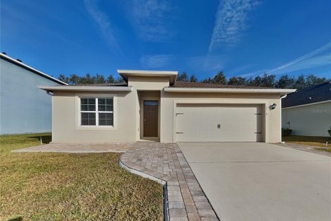 House in Mount Dora, Florida 4 bedrooms, 171.5 sq.m. № 2116447