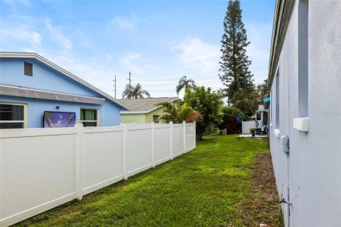 House in Dunedin, Florida 2 bedrooms, 93.65 sq.m. № 1812753 - photo 23