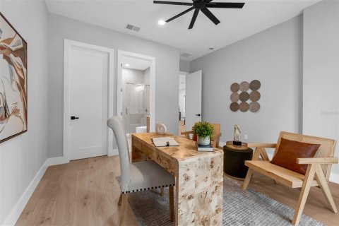 Casa en venta en Orlando, Florida, 5 dormitorios, 313.92 m2 № 1846404 - foto 17