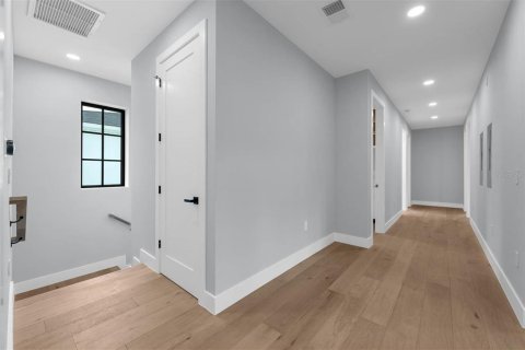 Casa en venta en Orlando, Florida, 5 dormitorios, 313.92 m2 № 1846404 - foto 30