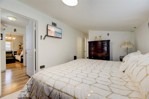 Casa en venta en Miami, Florida, 2 dormitorios, 74.88 m2 № 2002295 - foto 17