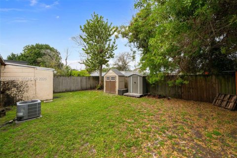 Casa en venta en Miami, Florida, 2 dormitorios, 74.88 m2 № 2002295 - foto 29