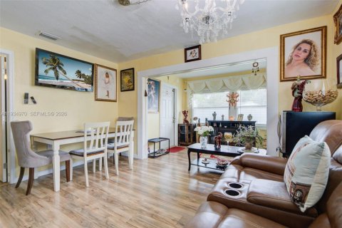 Casa en venta en Miami, Florida, 2 dormitorios, 74.88 m2 № 2002295 - foto 7