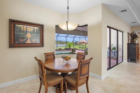 House in Parrish, Florida 3 bedrooms, 319.21 sq.m. № 1839990 - photo 15