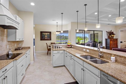 House in Parrish, Florida 3 bedrooms, 319.21 sq.m. № 1839990 - photo 14