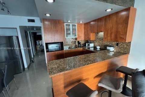 Купить кондоминиум в Холливуд, Флорида 1 спальня, 61.32м2, № 1958062 - фото 11