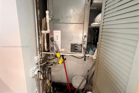 Купить кондоминиум в Холливуд, Флорида 1 спальня, 61.32м2, № 1958062 - фото 17