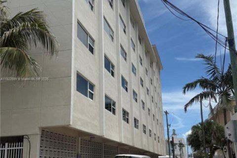 Купить кондоминиум в Холливуд, Флорида 1 спальня, 61.32м2, № 1958062 - фото 19