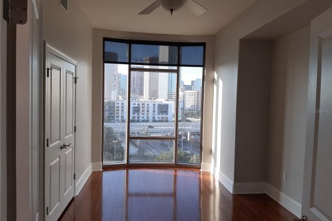 Copropriété à louer à Tampa, Floride: 2 chambres, 147.99 m2 № 2095390 - photo 3
