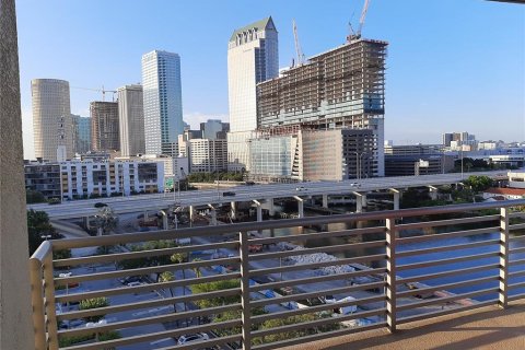 Copropriété à louer à Tampa, Floride: 2 chambres, 147.99 m2 № 2095390 - photo 9