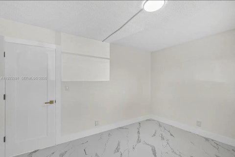 Copropriété à vendre à Dania Beach, Floride: 2 chambres, 106.28 m2 № 1977362 - photo 9