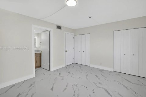Copropriété à vendre à Dania Beach, Floride: 2 chambres, 106.28 m2 № 1977362 - photo 7