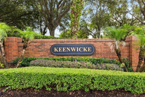 House in Lake Mary, Florida 3 bedrooms, 165.64 sq.m. № 2208616 - photo 4