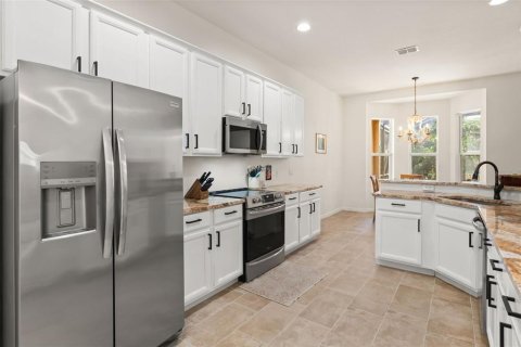 House in Lake Mary, Florida 3 bedrooms, 165.64 sq.m. № 2208616 - photo 13