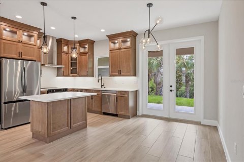 House in North Port, Florida 3 bedrooms, 152.08 sq.m. № 1746985 - photo 2