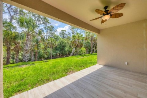 House in North Port, Florida 3 bedrooms, 152.08 sq.m. № 1746985 - photo 16