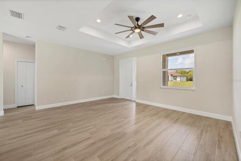 House in North Port, Florida 3 bedrooms, 152.08 sq.m. № 1746985 - photo 5