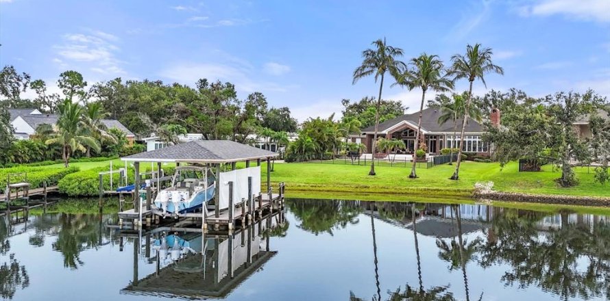 Villa ou maison à Bradenton, Floride 3 chambres, 373.93 m2 № 1819240