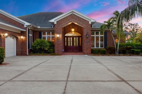 Villa ou maison à vendre à Bradenton, Floride: 3 chambres, 373.93 m2 № 1819240 - photo 7