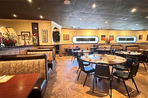 Commercial property in Boynton Beach, Florida № 1959670 - photo 10