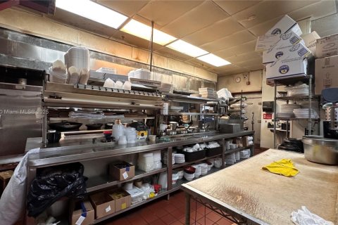 Commercial property in Boynton Beach, Florida № 1959670 - photo 18