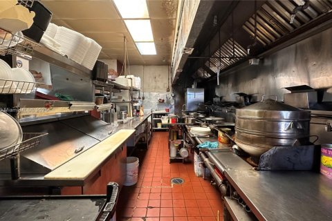 Commercial property in Boynton Beach, Florida № 1959670 - photo 14