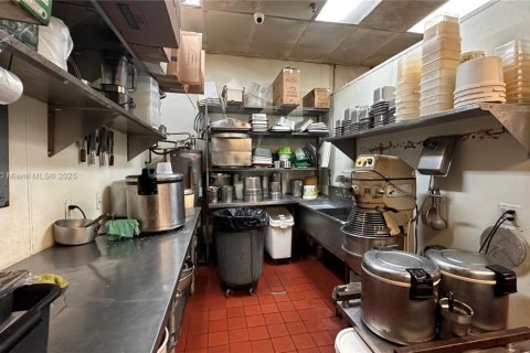 Commercial property in Boynton Beach, Florida № 1959670 - photo 15