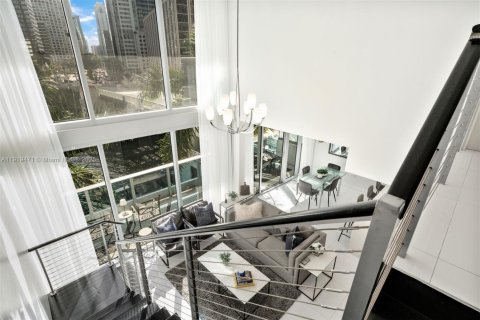 Condo in Miami, Florida, 2 bedrooms  № 1974658 - photo 7
