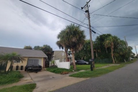 Casa en venta en Daytona Beach, Florida, 6 dormitorios, 188.13 m2 № 2344805 - foto 2