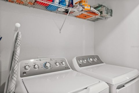 Townhouse in Sarasota, Florida 2 bedrooms, 110.27 sq.m. № 2217226 - photo 26